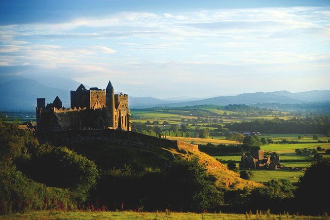 2-Day Southern Ireland Tour from Dublin:Including Blarney and Cliffs of Moher - Lunch in Doolin before the cliffs