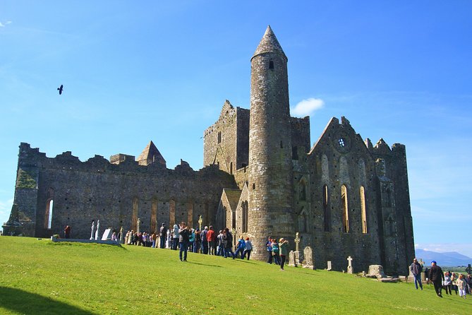 7-Day Ireland to Island Small Group Tour from Dublin - Day 2: Blarney and the Ring of Kerry