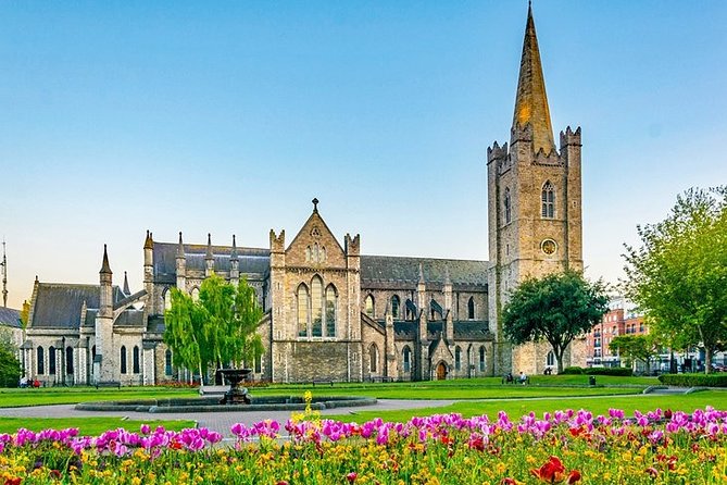 Arrival Transfer: Dublin Airport DUB to Dublin in Business Car - Key Points for Your Dublin Arrival
