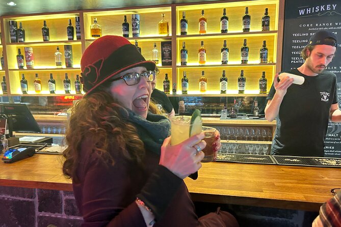 Best Dublin City & Bay Authentic Fun Tour with a True Dubliner - Lunch at John Kavanagh’s Gravediggers