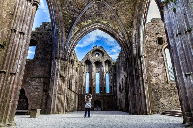 Blarney, Rock of Cashel & Cahir Castles Day Tour From Dublin - Cahir Castle: the most complete fortress of the day