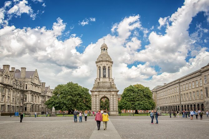 Book of Kells, Dublin Castle, Christ Church Cathedral Tour - What the guides add to the experience