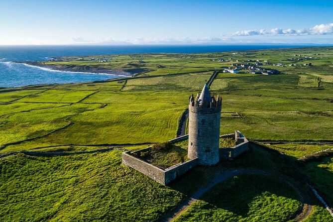 Chauffeur Private Cliffs of Moher Day tour from Dublin - The return route and final castle photo stop
