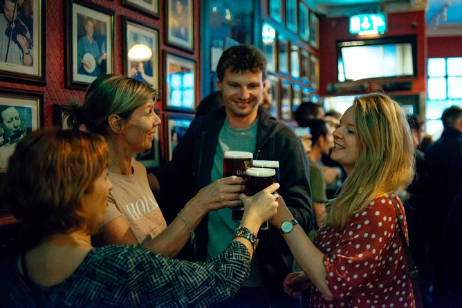 Classic Irish Pubs Private Tour of Dublin: Live Music, Beer and Nightlife - Wood Quay and Dublin’s Viking past