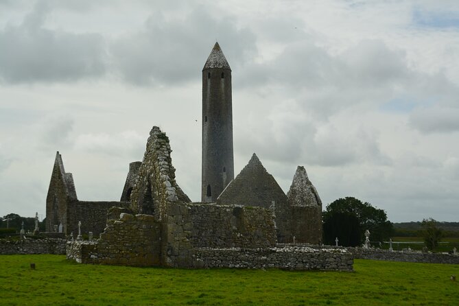 Cliffs of Moher and Burren Private Day Tour - Corcomroe Abbey, a quiet stop off the main road