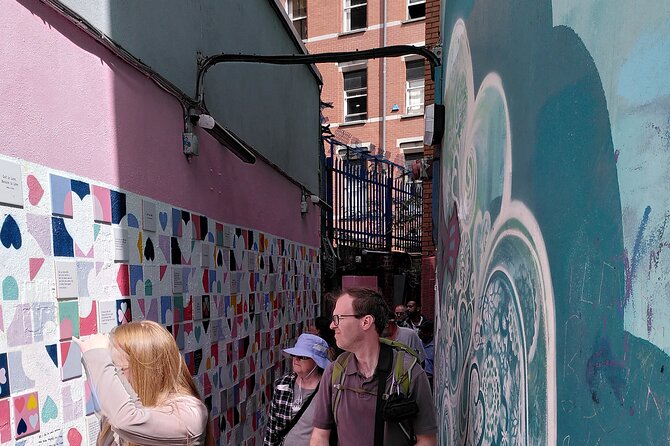Complete tour of Dublin in Italian - Temple Bar, Dublin’s famous nightlife quarter