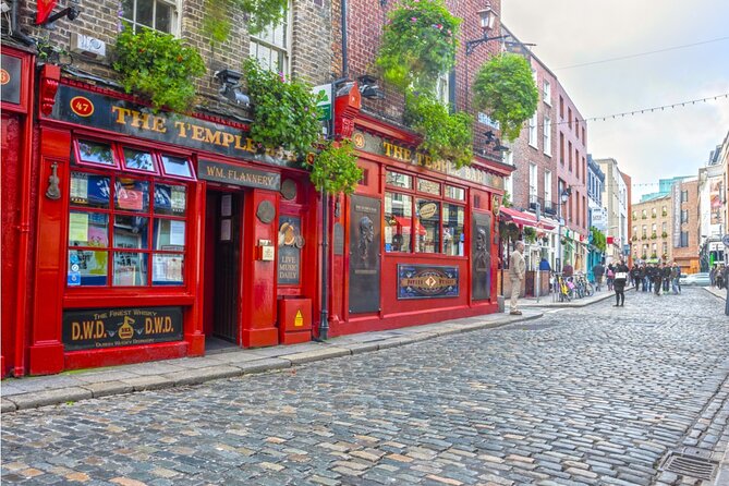 Cupid’s Trail: Romantic Puzzle Quest in Dublin - A romantic story told through Dublin streets