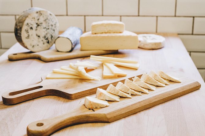 Delicious Dublin Food Tour - Five stops, with more than one kind of Irish food