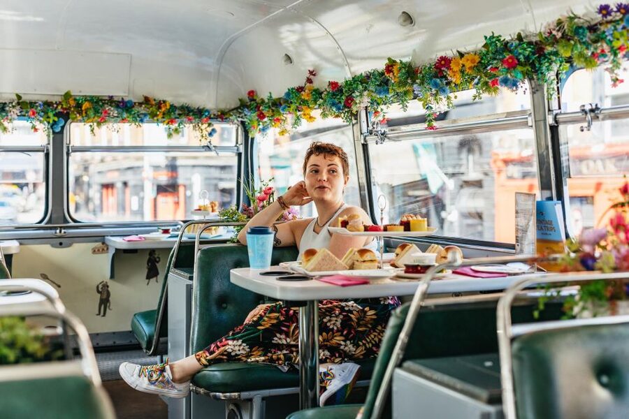 Dublin: Afternoon Tea Vintage Bus Tour - Georgian Dublin from a vintage window