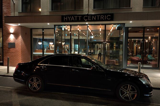 Dublin Airport Transfers: Luxury Transfer To/From DUB Per Vehicle - Why the return trip may be the better value