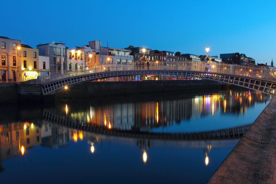 Dublin: Big Bus Panoramic Night Tour with Live Guide - Who should book this evening ride?