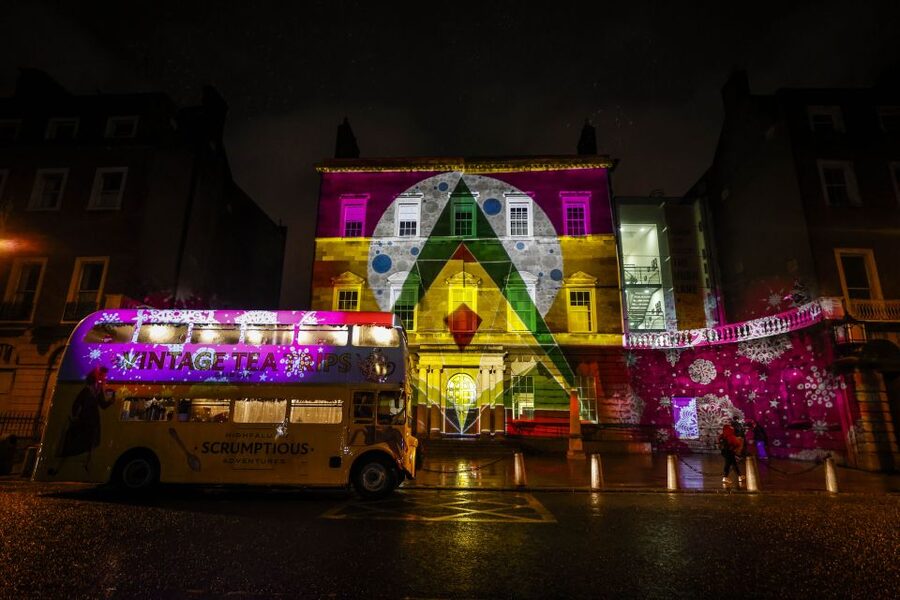 Dublin: Christmas Lights Festive Bus Tour with Afternoon Tea - A Christmas lights ride with a proper Dublin tea