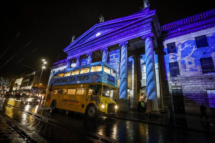 Dublin: Christmas Lights Festive Bus Tour with Afternoon Tea - What arrives on the festive tea menu