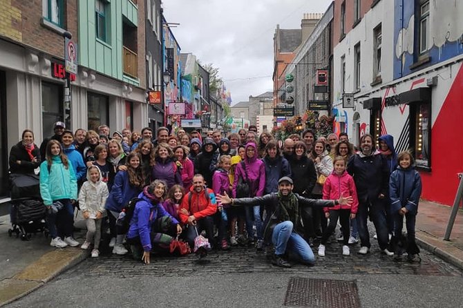 Dublin City Center Walking Tour - Temple Bar: pubs, music, and useful Dublin advice