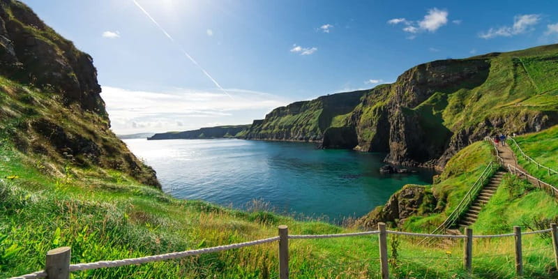 Dublin: Cliffs of Moher, Bunratty Castle and Ennis Day Trip - Bunratty Castle and its 105-minute medieval visit