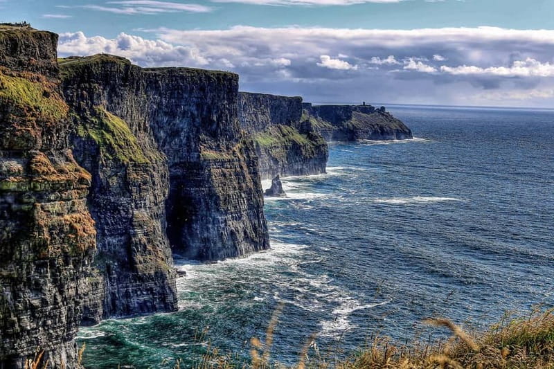 Dublin: Cliffs of Moher, Bunratty Castle and Ennis Day Trip - Who should book this excursion?