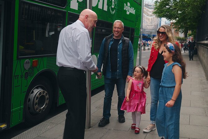 Dublin Cruise Ship Shore Excursion|Hop-on Hop-off & Rail Transfer - The central Dublin stops, from Parnell Square to St. Stephen’s Green
