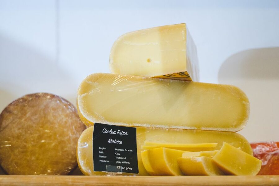 Dublin: Delicious Walking Food Tour - Independent businesses instead of one polished venue
