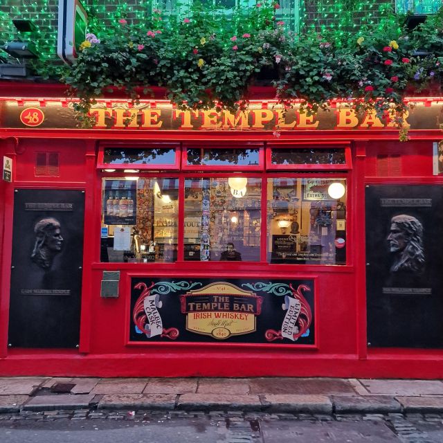 Dublin: Dublin City Highlights Private Guided Walking Tour - Temple Bar without the usual shortcuts