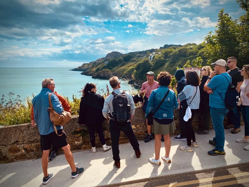 Dublin: Dublin Coastal Hike and Pints & Puppies - The climb to Howth’s cliffs and Dublin Bay views