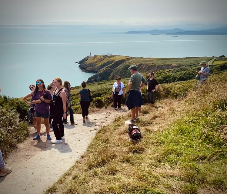 Dublin: Dublin Coastal Hike and Pints & Puppies - A local pub pint at the end of the walk