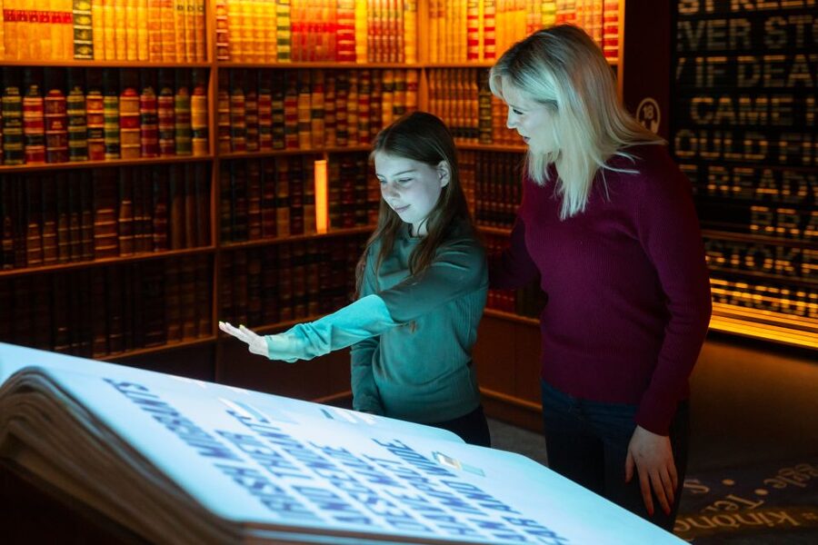 Dublin: EPIC Museum Entrance Ticket - From famine and faith to politics and invention