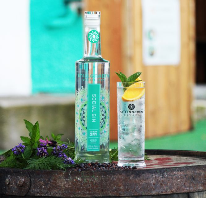 Dublin: Gin Masterclass with Welcome Drink & Tasting Flight - Meeting the 120 botanicals