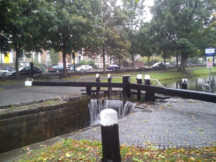 Dublin: Grand Canal Cruise with Dinner - Who Should Book This Canal Evening?