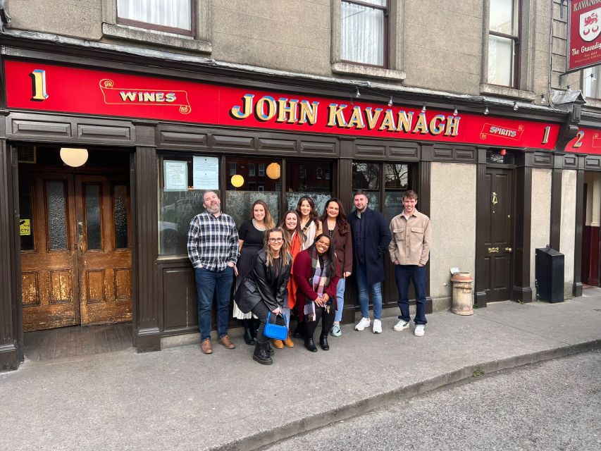 Dublin: Guinness Storehouse & Perfect Pint Tour Experience - Finding the tour vehicle outside the Storehouse