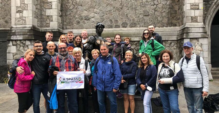 Dublin Highlights: 2.45-Hour Walking Tour in Italian - Why this Italian tour works well on a first day