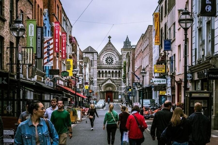Dublin: Highlights and Hidden Gems Walking Tour - Language choices, cancellation, and who will enjoy it most