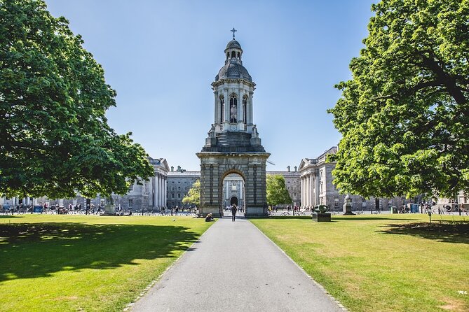 Dublin Historical Centre Food Tour with 8 Food Tastings & Drinks - Warm sausage rolls and a secret bite
