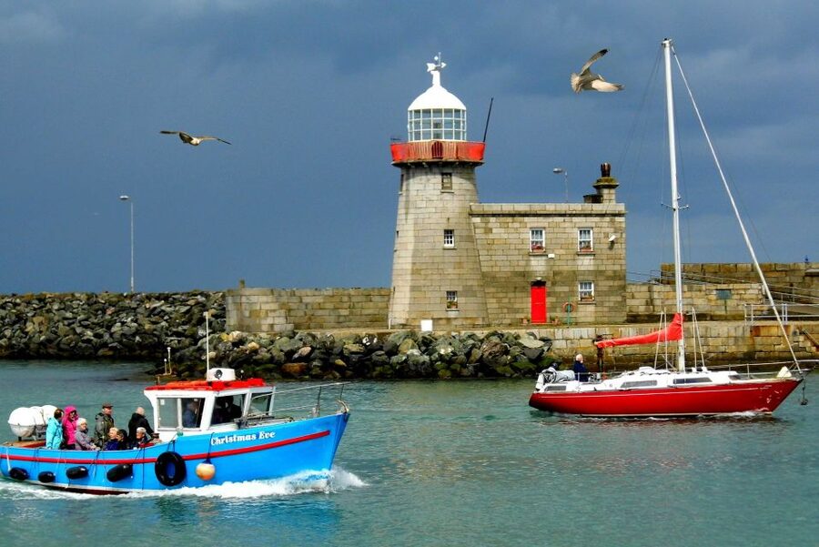 Dublin: Howth Coastal Hiking Tour - Climbing toward the Ben of Howth