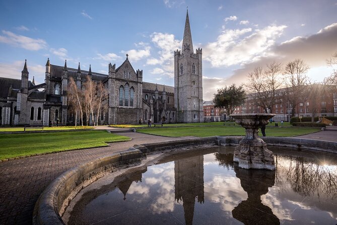Dublin in a Day: Dublin Castle, Book of Kells, Guinness & Whiskey - The Book of Kells gives the day a strong start
