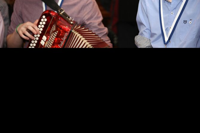 Dublin Irish Musical Pub Tour - A moving concert with stories and songs
