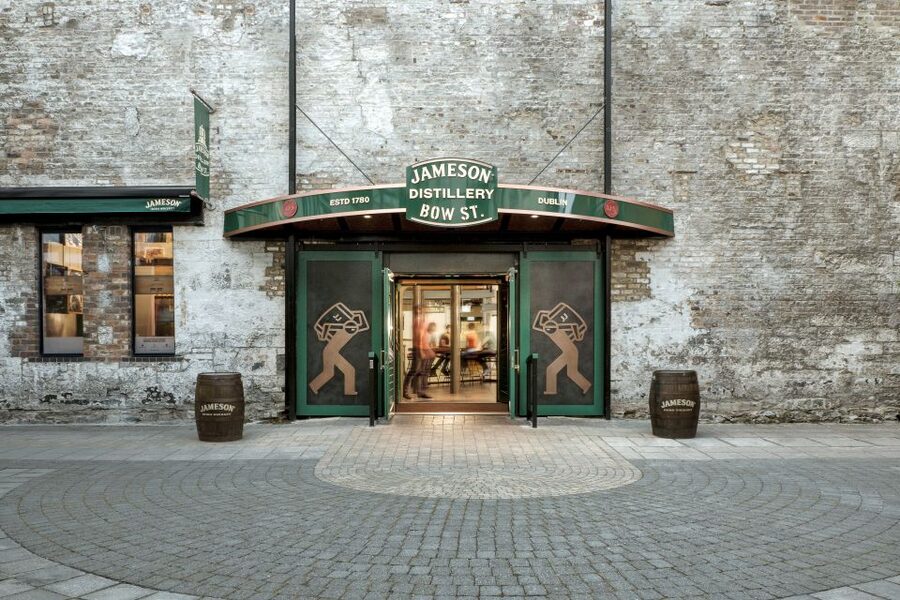 Dublin: Jameson and Guinness Private Tour with Transfers - Final call on the Jameson and Guinness tour