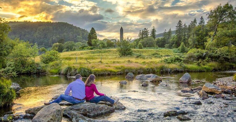 Dublin: Kilkenny, Wicklow & Glendalough Tour & Sheepdog Show - Through the Wicklow Mountains by coach