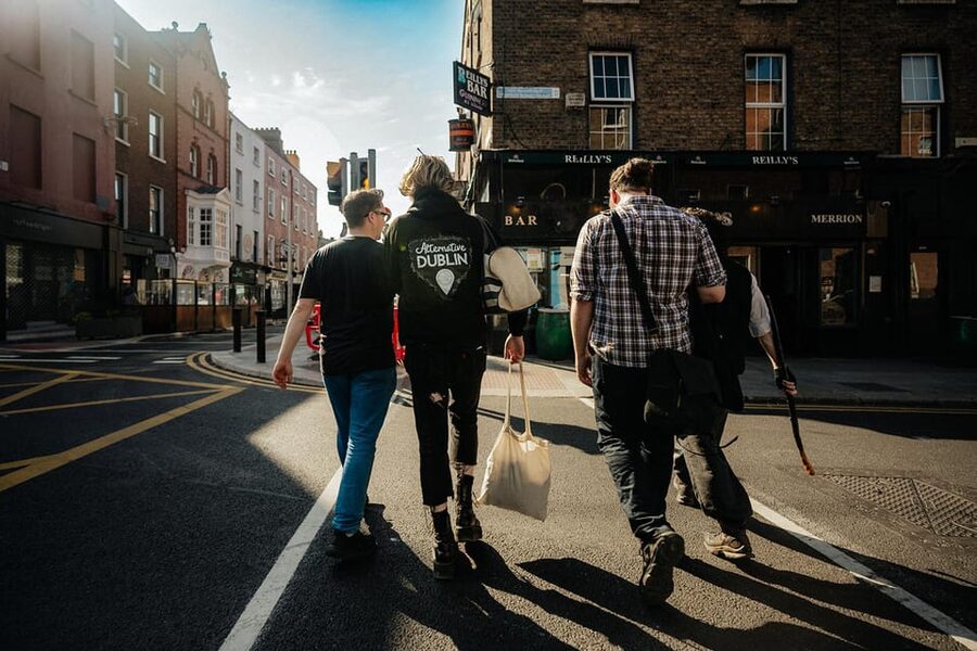 Dublin: Legends, Ghosts & Ghouls Walking Tour - Merrion Square and the start of the darker Dublin