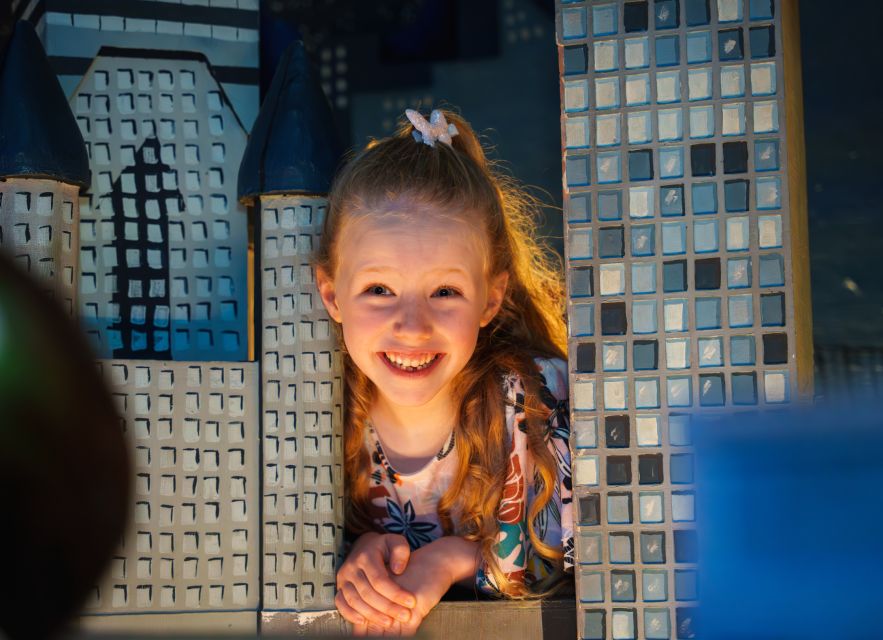 Dublin: National Wax Museum Plus Entrance Tickets - Meeting Irish writers beneath Dublin’s spire