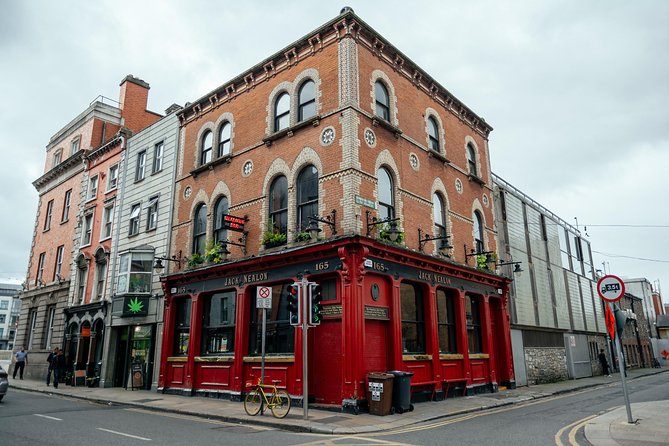 Dublin Private Highlights & History of 1916 Easter Rising Tour - Why the guide can make or break the walk