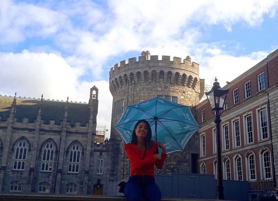 Dublin: Private Tour of City Monuments in Spanish - City Hall and Dublin Castle: Dublin’s civic and royal core