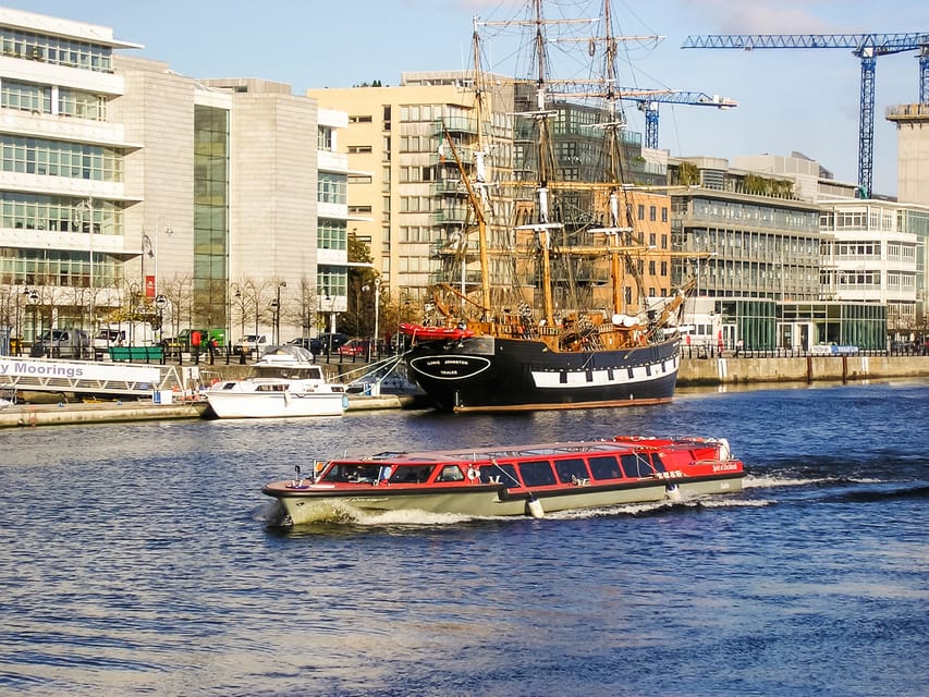 Dublin: River Liffey Sightseeing Cruise - From Viking Dublin to the Georgian city