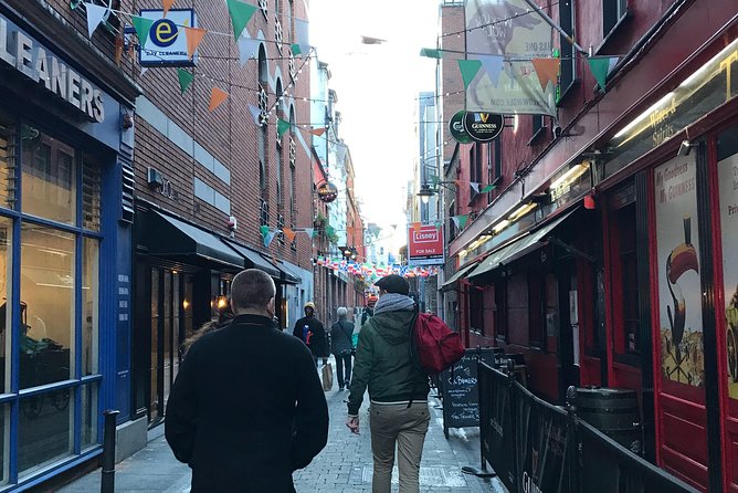 Dublin's Best Kept Secrets Tour - A secret route starting at Fusiliers’ Arch