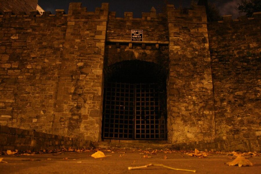 Dublin's Haunted History Walking Tour - Dublin’s Hell and the Hellfire Club
