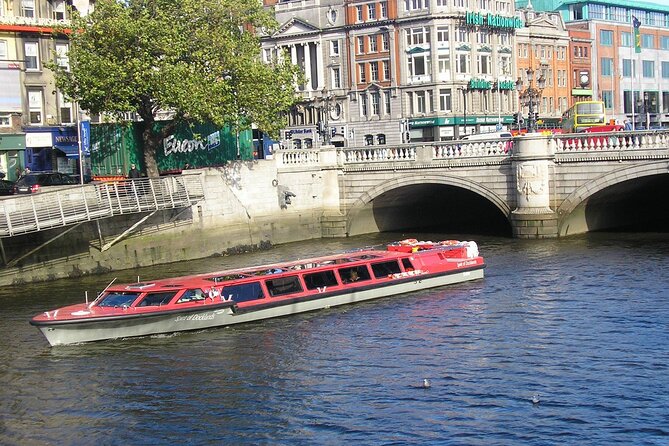Dublin Sightseeing Cruise on River Liffey with Local Guide - The River Liffey is Dublin’s best quick orientation