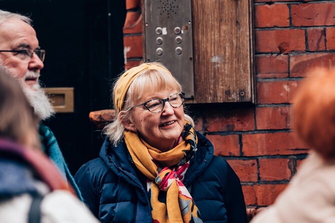 Dublin Storytelling Pub Tour - 3 stops, drinks & local snacks - Starting with Georgian Dublin at Powerscourt Townhouse
