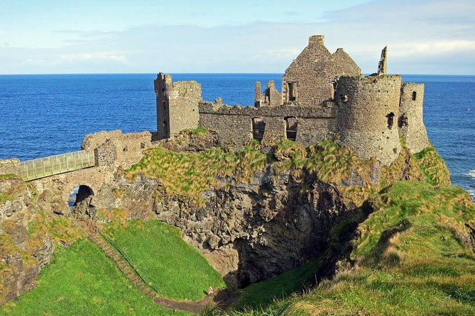 Dublin to Belfast Black Cab, Dunluce Castle and Giant's Causeway - Two hours at Giant’s Causeway
