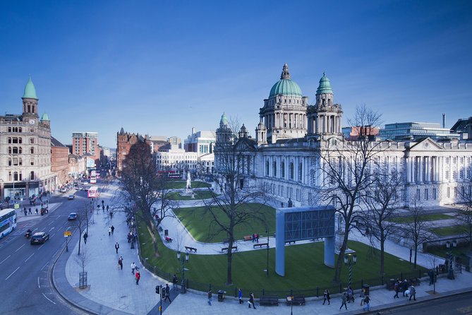 Dublin to Dunluce Castle, Giant's Causeway, Dark Hedges & Belfast - Luggage storage and the option to stay in Belfast