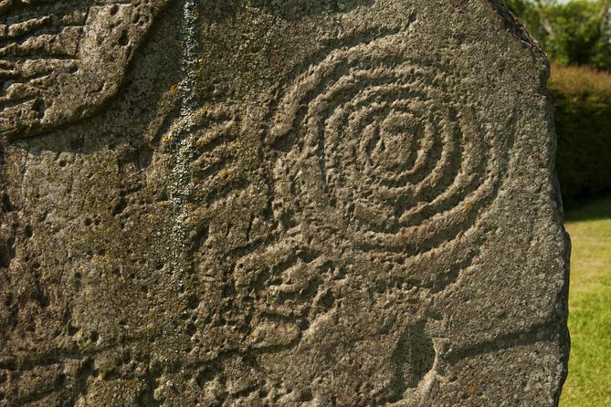Dublin to Newgrange, Monasterboice Small Group Guided Tours - Brú na Bóinne: more than one ancient monument