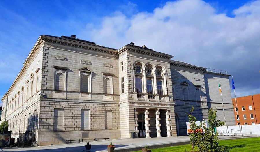 Dublin: Treasures of Ireland Museums Private Tour - What the three-hour pace feels like